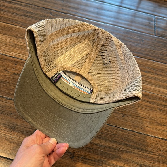 Patagonia Trucker Hat EUC - Picture 2 of 5